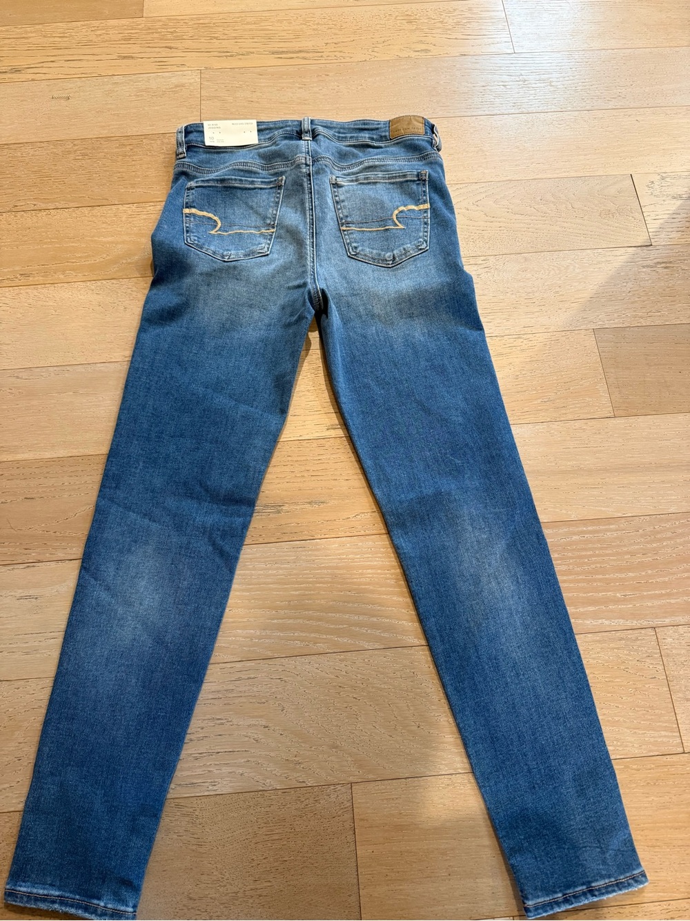 NWT American Eagle Outfitters Women’s Skinny Jeggings Jeans in Medium Blue - Picture 4 of 7